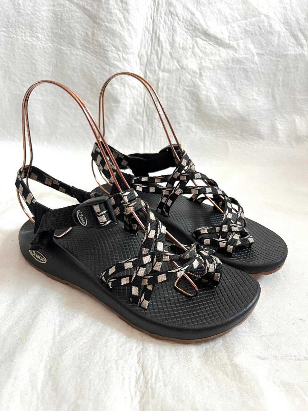 Chaco sandals ZX/2 Dual Strap Classic womens 8 black white checkered toe loop